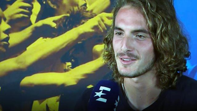 Sa chanson préférée, son meilleur ami, une grimace (ratée) : Tsitsipas répond aux enfants Sa chanson préférée, son meilleur ami, une grimace (ratée) : Tsitsipas répond aux enfants