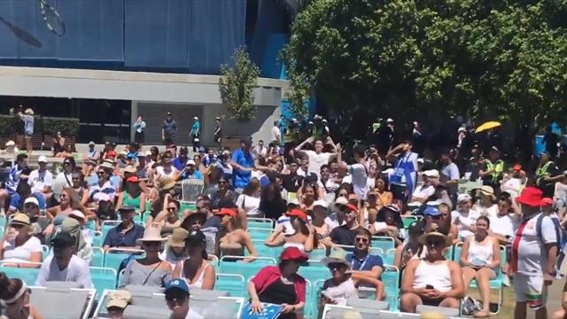 Open Australia 2019: Locura por Tsitsipas en los exteriores de la Rod Laver Open Australia 2019: Locura por Tsitsipas en los exteriores de la Rod Laver