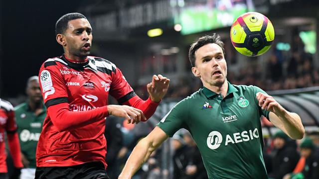 Selnaes et M'Bengue quittent les Verts et la L1 pour la Chine