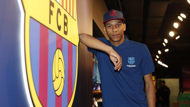 Todibo se dit prêt à "apprendre et à progresser" au Barça
