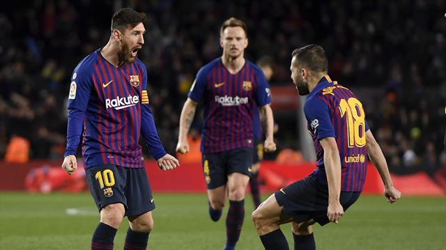 Mené de deux buts, le Barça s'en sort grâce à Messi