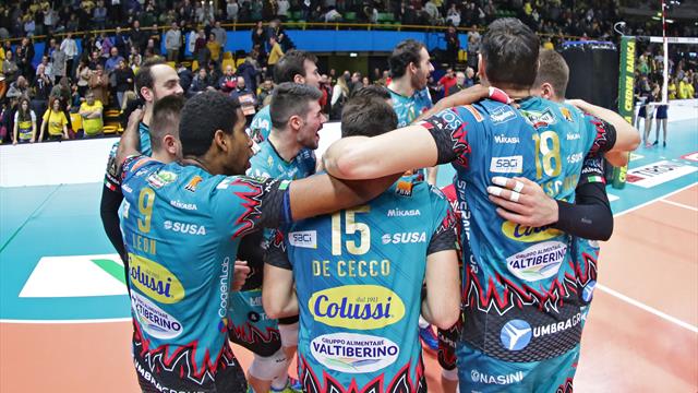 Perugia passa a Modena e consolida il primato ma Civitanova e Trento tengono il passo