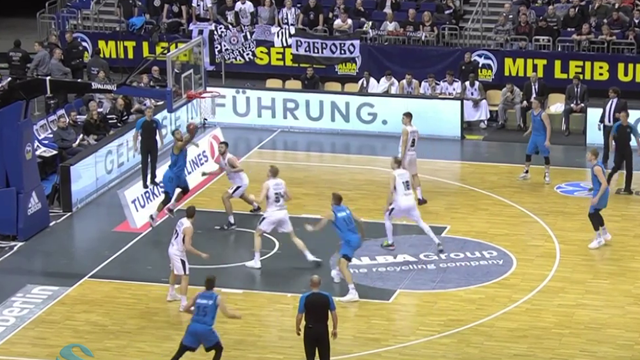 Highlights: ALBA Berlino-Partizan NIS Belgrado 97-74 Highlights: ALBA Berlino-Partizan NIS Belgrado 97-74