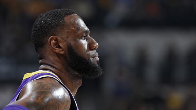 I risultati della notte: Golden State inarrestabile, Boston sbanca Philadelphia, Lakers a picco