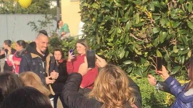 L'emozionante saluto dei bambini della scuola a Marek Hamsik: "Un giorno all'improvviso..."