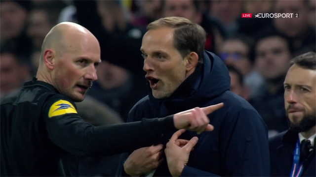 Une nouvelle faute dangereuse sur Paredes et Tuchel a vu rouge : son expulsion en vidéo Une nouvelle faute dangereuse sur Paredes et Tuchel a vu rouge : son expulsion en vidéo