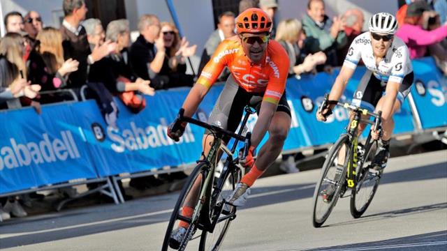 Van Avermaet se impone en la tercera etapa y Hagen se mantiene de líder