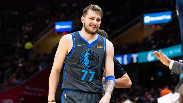 Doncic toca fondo lastrado por su rodilla y Gasol se queda sin jugar en Nueva Orleans
