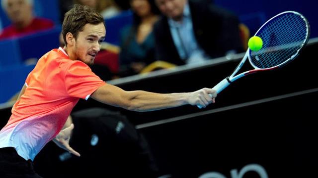 Medvedev y Fucsovics disputarán el título