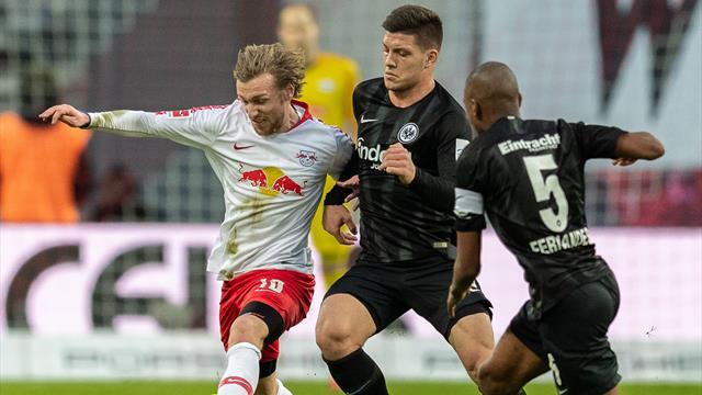 Frankfurt punktet mit Boateng-Motto: "Bruder, schlag den Ball lang"