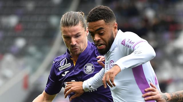 Reims toujours invaincu mais freiné par Toulouse