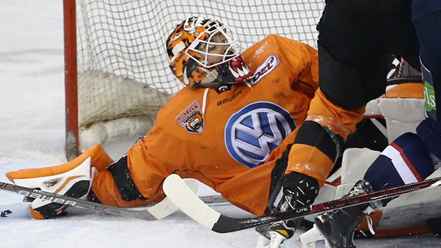 Eishockey: Wolfsburg und Kassel tauschen die Torhüter