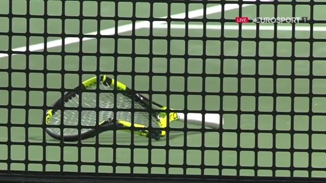 Fou de rage, Paire a encore pulvérisé sa raquette Fou de rage, Paire a encore pulvérisé sa raquette