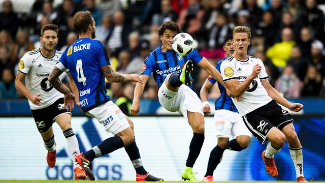 – Vi leter etter en ny midtstopper