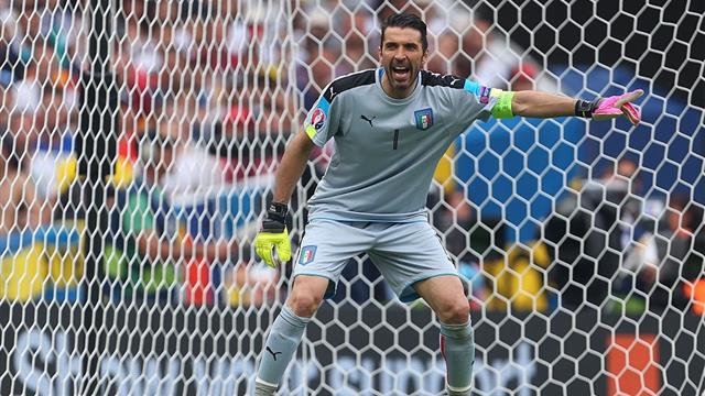Buffon saluta Banks: "Io e molti altri abbiamo costruito i nostri sogni sulla tua parata perfetta"