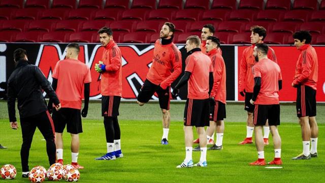 Varane no se entrena por gripe y es duda