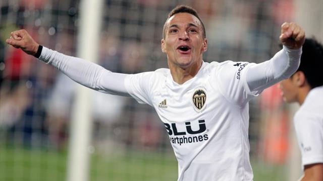 Rodrigo es seria duda ante el Espanyol por una contusión en el pie