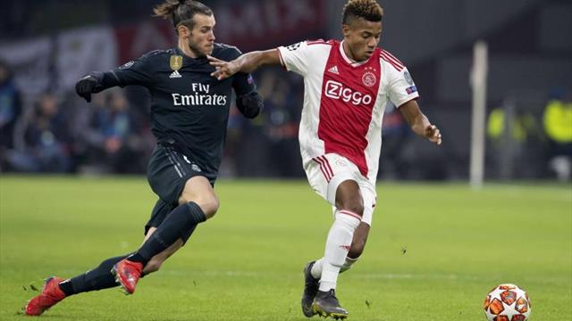 La UEFA explica que el VAR anuló por fuera de juego el tanto del Ajax