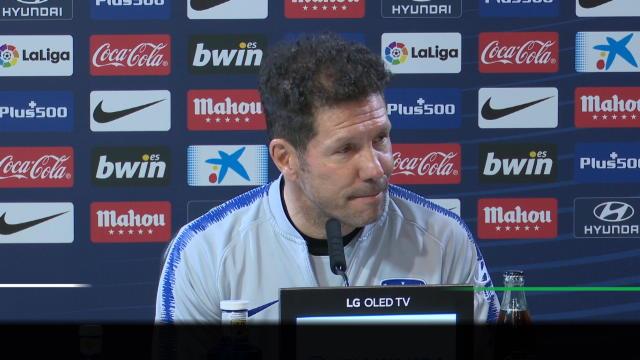 Simeone: "Se necesita tiempo para jugar con los tres de arriba juntos" Simeone: "Se necesita tiempo para jugar con los tres de arriba juntos"