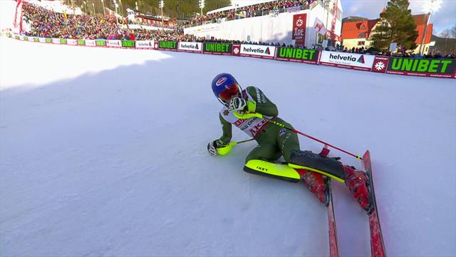 'Breathtaking!' - See the run which delivered world slalom title for Shiffrin 'Breathtaking!' - See the run which delivered world slalom title for Shiffrin