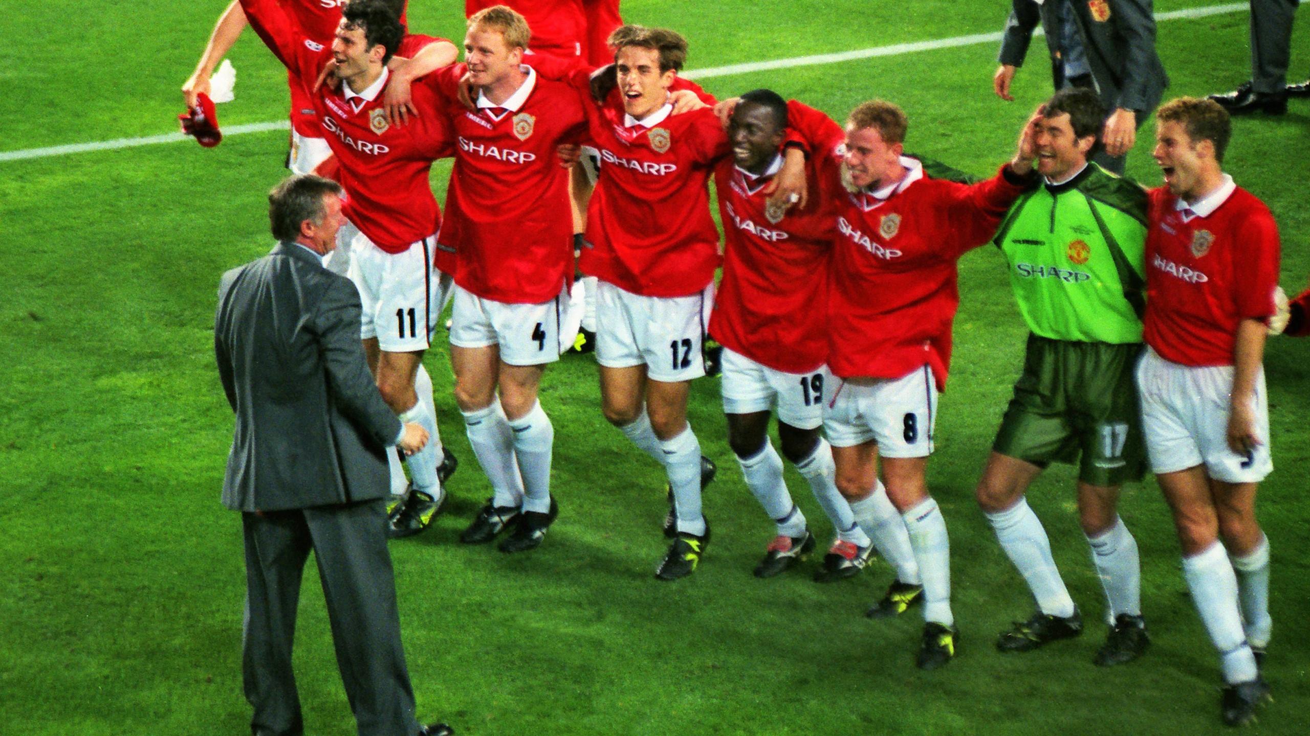 Zur Feier des Finals von 1999 gegen den FC Bayern Sir Alex vor Kurz