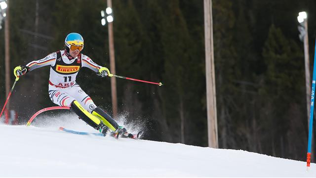 Starke Fahrt mit Schönheitsfehler: Neureuther fädelt im 2. Lauf ein Starke Fahrt mit Schönheitsfehler: Neureuther fädelt im 2. Lauf ein