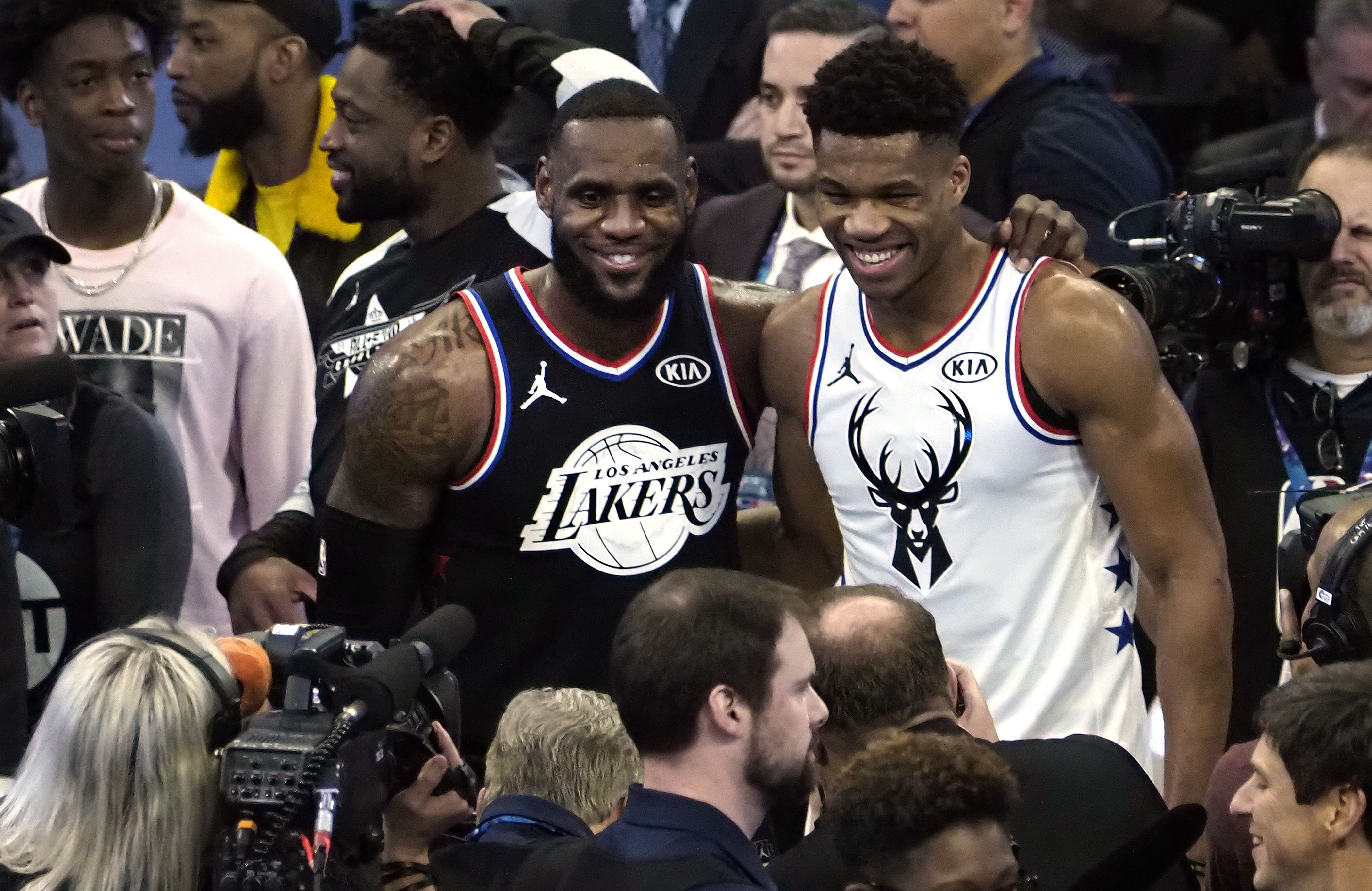 LeBron James ve Giannis Antetokounmpo