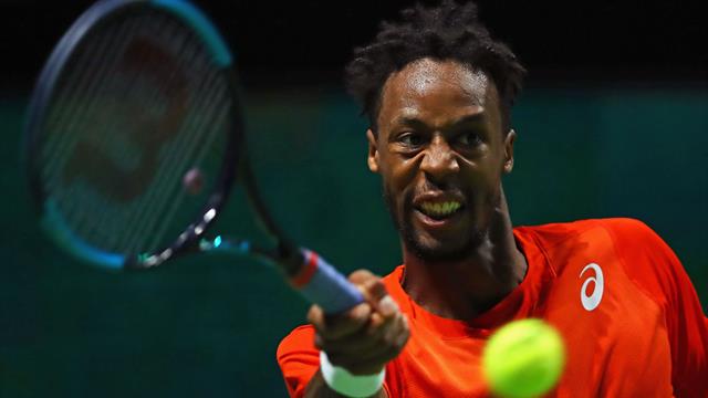 Touché au poignet gauche, Monfils jette finalement l'éponge