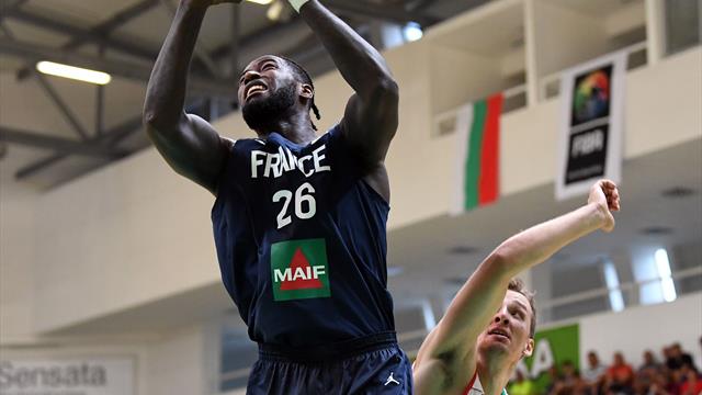 Déjà qualifiés pour le Mondial, les Bleus plient en Finlande