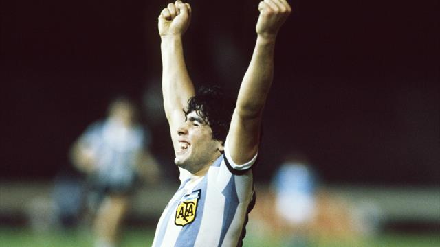 Maradona il dio bambino: 42 anni fa debuttava con l'Argentina a 16 anni