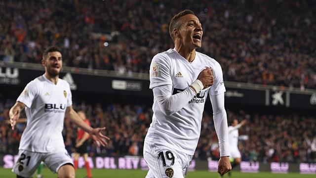 Il Valencia raggiunge il Barcellona in finale di Coppa del Re: 1-0 al Betis con Rodrigo
