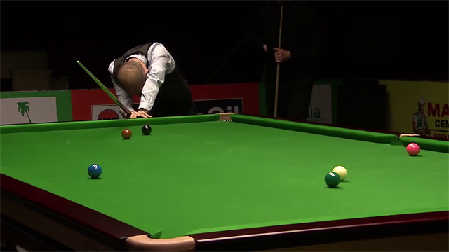 Imagine needing a snooker and your opponent does this… Imagine needing a snooker and your opponent does this…