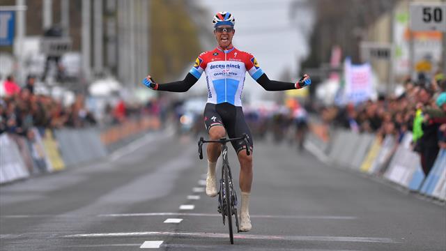 Kuurne-Brussels-Kuurne: Bob Jungels puede con el arreón final del pelotón Kuurne-Brussels-Kuurne: Bob Jungels puede con el arreón final del pelotón