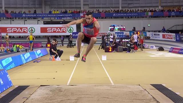 Ek Indoor | Babayev wint goud hink-stap-sprong Ek Indoor | Babayev wint goud hink-stap-sprong