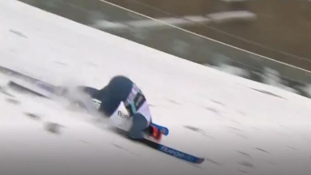 Schock im Teamspringen: Leyhe stürzt bei Wind-Chaos Schock im Teamspringen: Leyhe stürzt bei Wind-Chaos