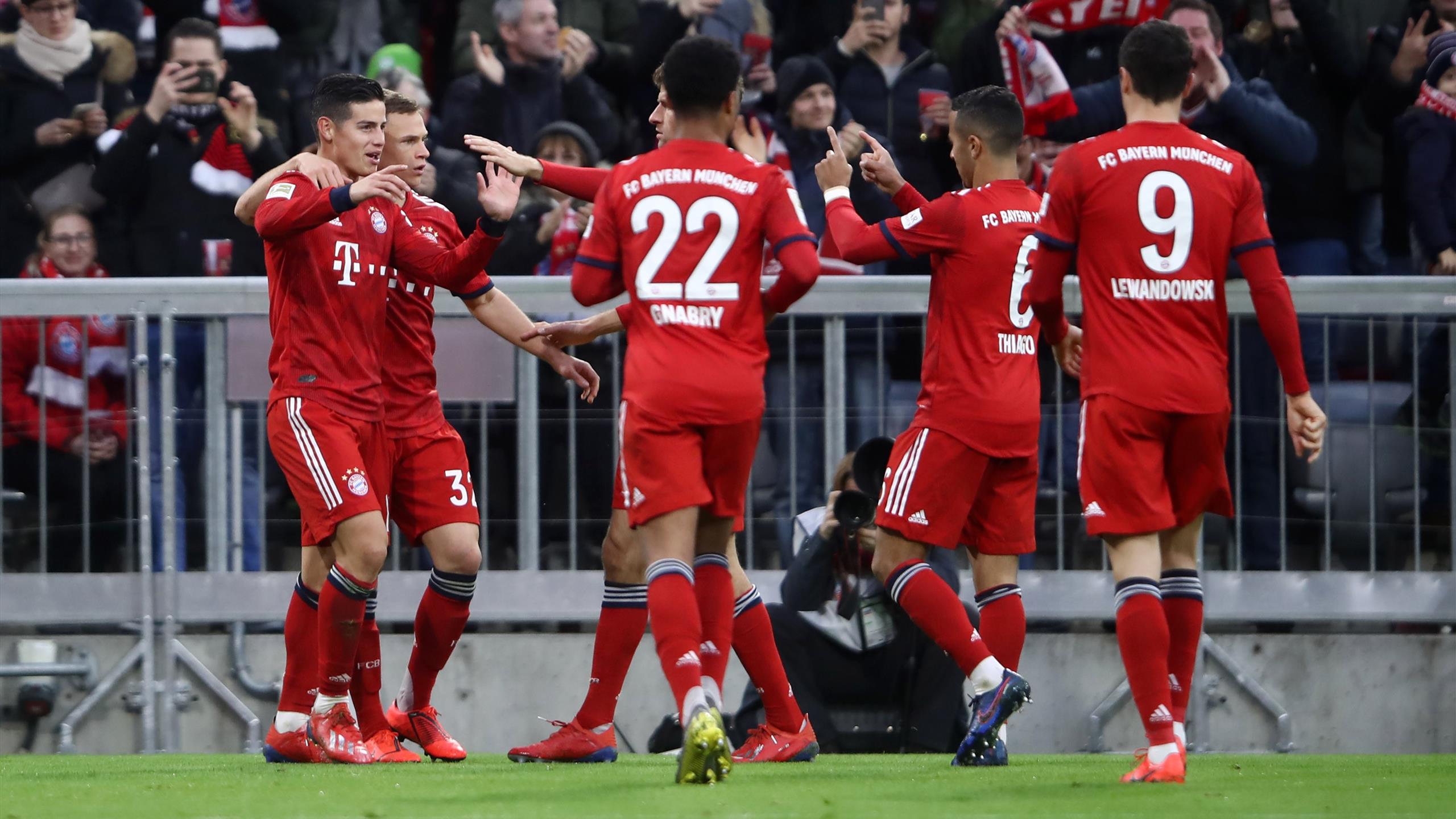 Fc Bayern Gegen Vfl Wolfsburg Fc Bayern Gegen Vfl Wolfsburg