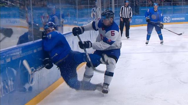 Aua! Doppelter-Kracher im Eishockey-Halbfinale Aua! Doppelter-Kracher im Eishockey-Halbfinale
