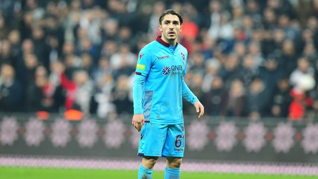 5 Transfergerüchte: BVB will den "türkischen Messi" 5 Transfergerüchte: BVB will den "türkischen Messi"