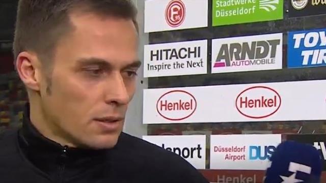 Schiri Hartmann bei Eurosport: "Ich habe einen Tick zu früh gepfiffen" Schiri Hartmann bei Eurosport: "Ich habe einen Tick zu früh gepfiffen"