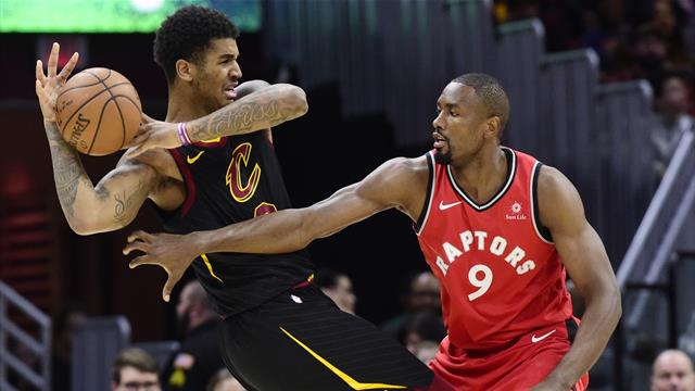 Ibaka se lía a puñetazos contra un rival en una de las peleas más duras de la NBA