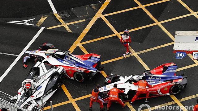 D'Ambrosio: "No se puede dejar correr a nadie con el coche accidentado"