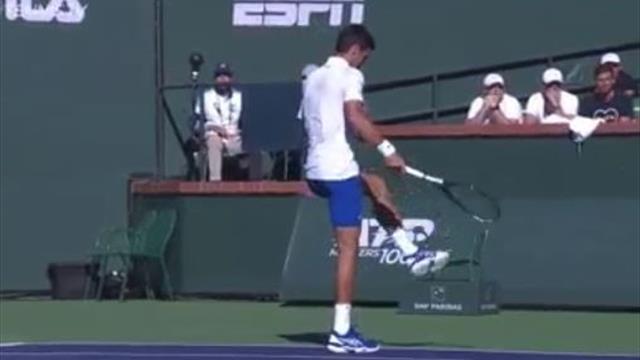 El cabreo de Djokovic que pagó su raqueta, pero que también le pudo lesionar