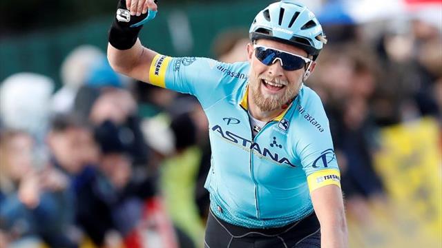 El danés Magnus Cort-Nielsen remata la fuga del día, Kwiatkowski nuevo líder