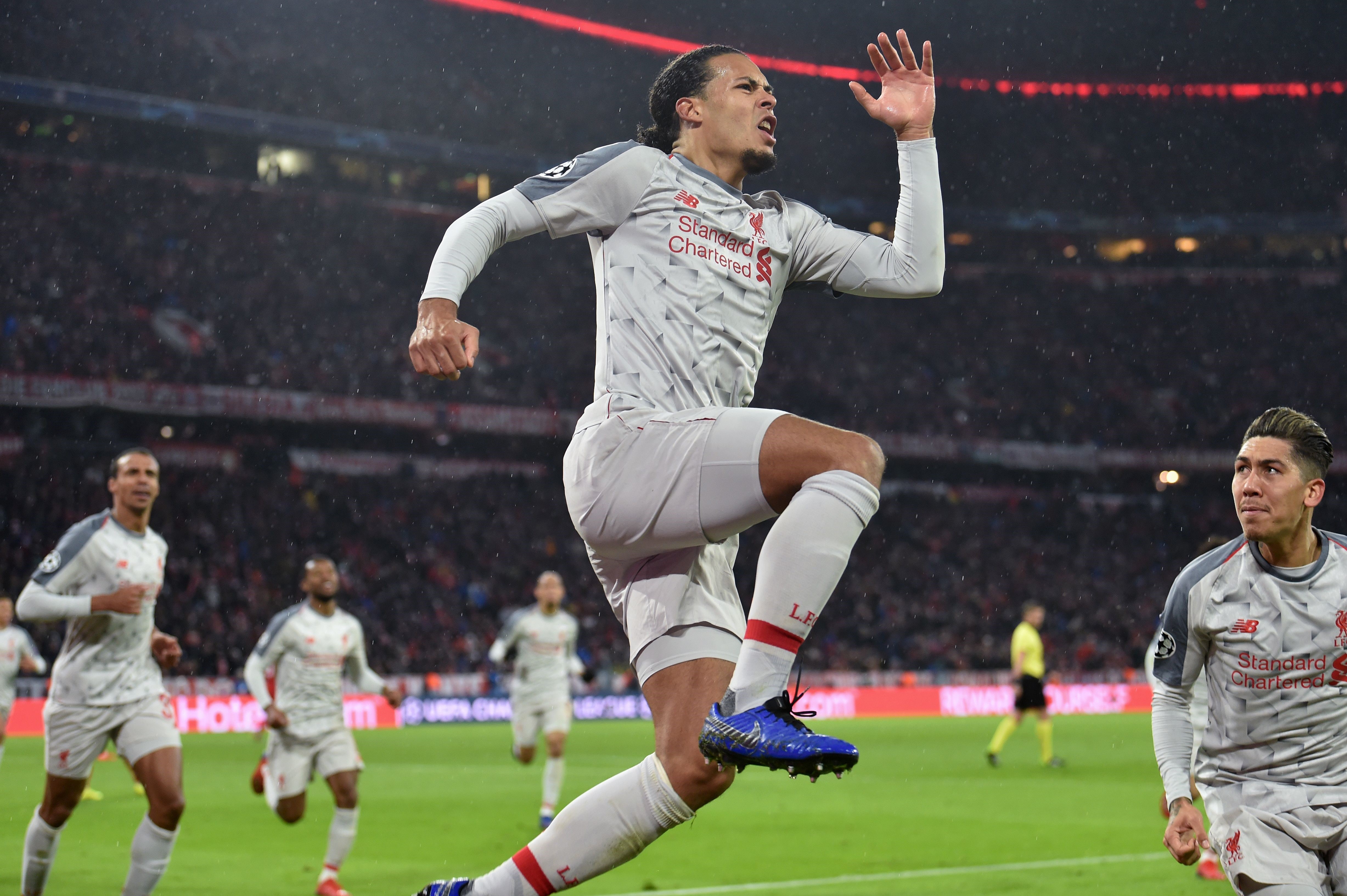 Virgil van Dijk marque le 2e but de Liverpool face au Bayern Munich / Ligue des champions