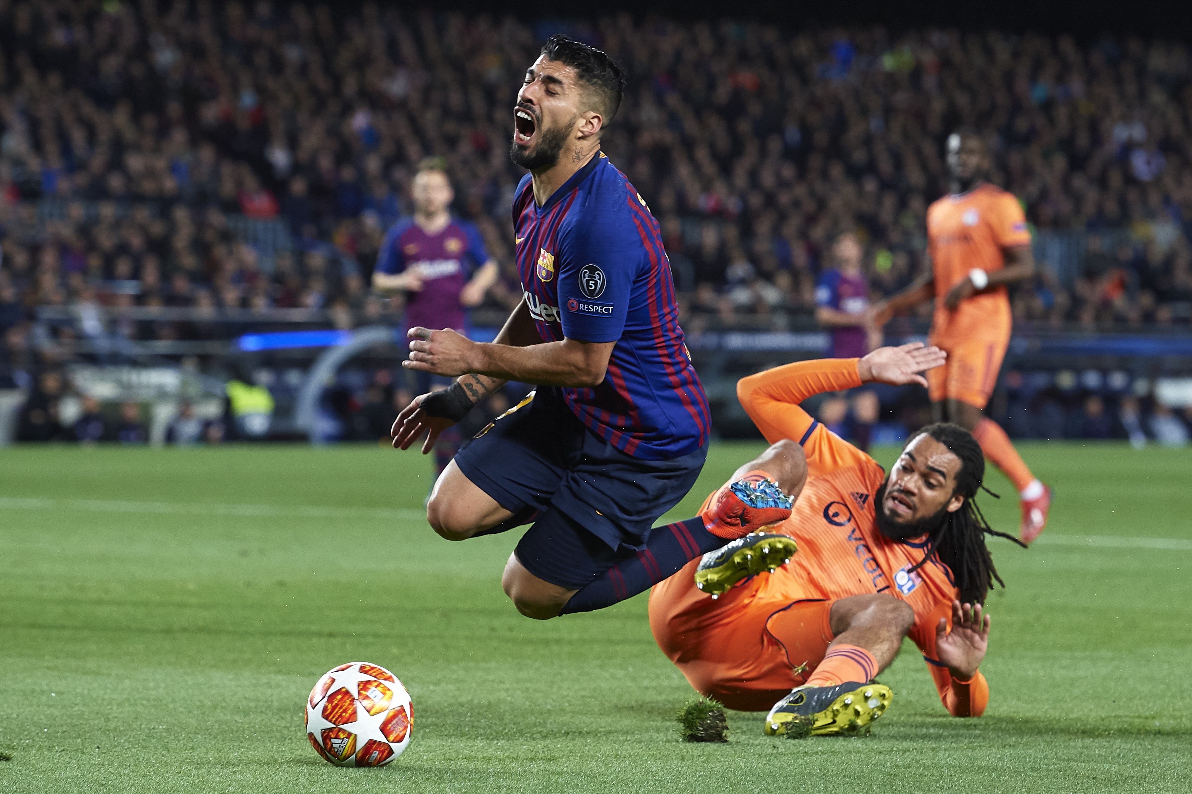 Jason Denayer et Luis Suarez