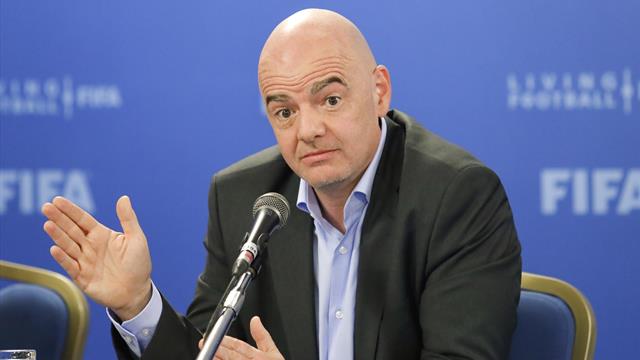 Infantino über Kritik an Klub-WM: "Wir sind im Fußball und nicht im Krieg" Infantino über Kritik an Klub-WM: "Wir sind im Fußball und nicht im Krieg"
