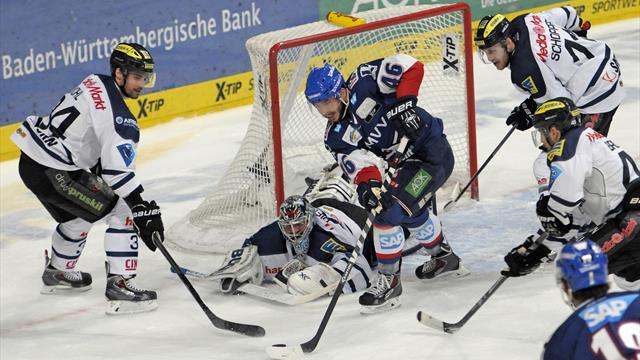 Mannheim auf Halbfinal-Kurs - München rutscht aus