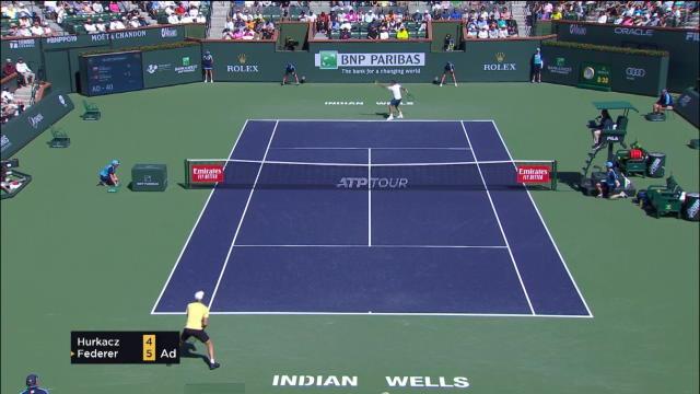 Indian Wells - Solide face au surprenant Hurkacz, Federer file en demies Indian Wells - Solide face au surprenant Hurkacz, Federer file en demies