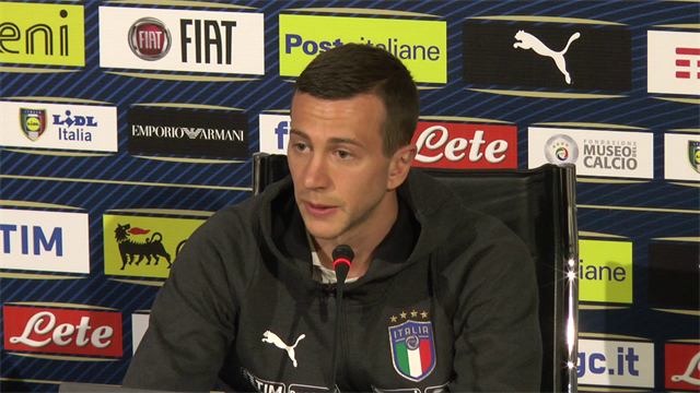 Bernardeschi: "Gesto Ronaldo? Sarebbe folle se la Uefa lo squalificasse, era solo un'esultanza" Bernardeschi: "Gesto Ronaldo? Sarebbe folle se la Uefa lo squalificasse, era solo un'esultanza"