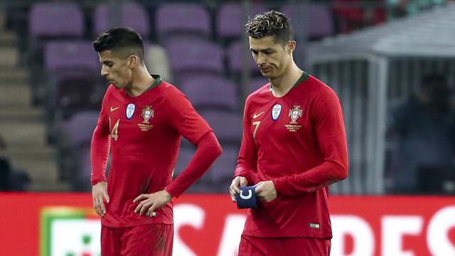 Joao Cancelo : "Cristiano a écrit l'Histoire, il n’a rien à prouver à personne" Joao Cancelo : "Cristiano a écrit l'Histoire, il n’a rien à prouver à personne"